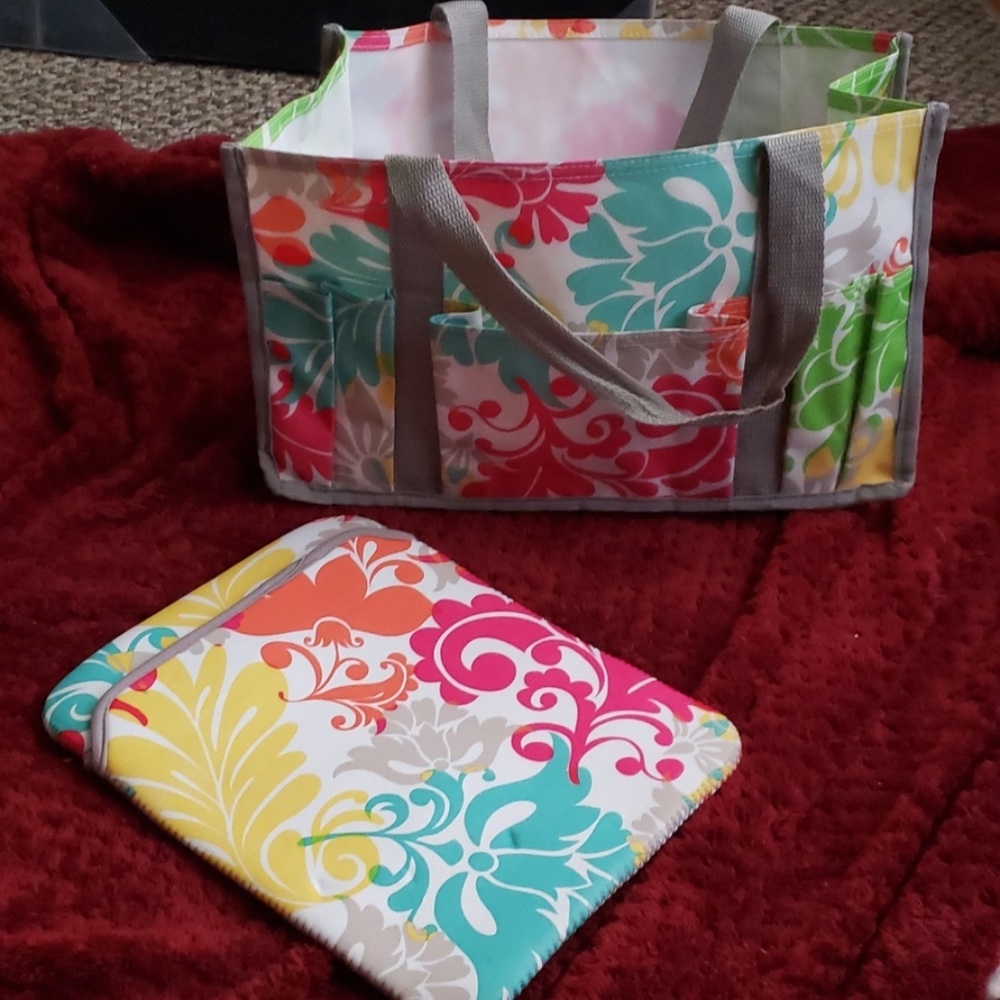 Small organizing  tote and ipad case